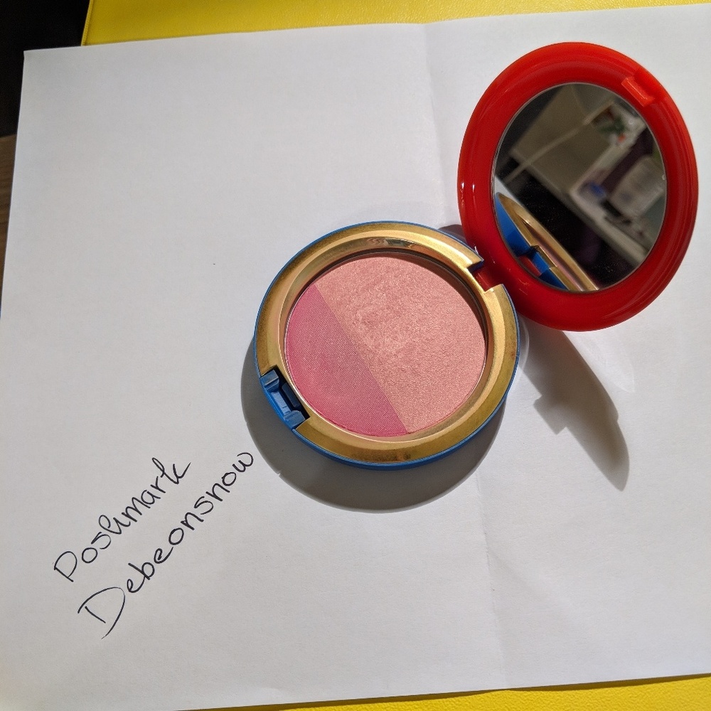 MAC blush in Mighty Aphrodite